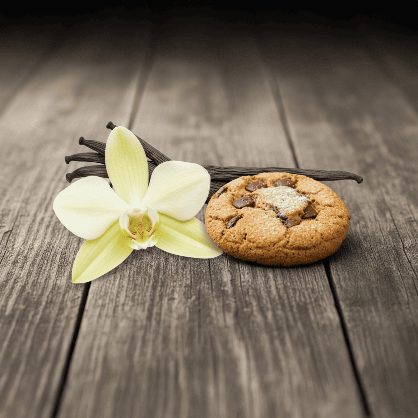 Vanilla flower, pod and cookie